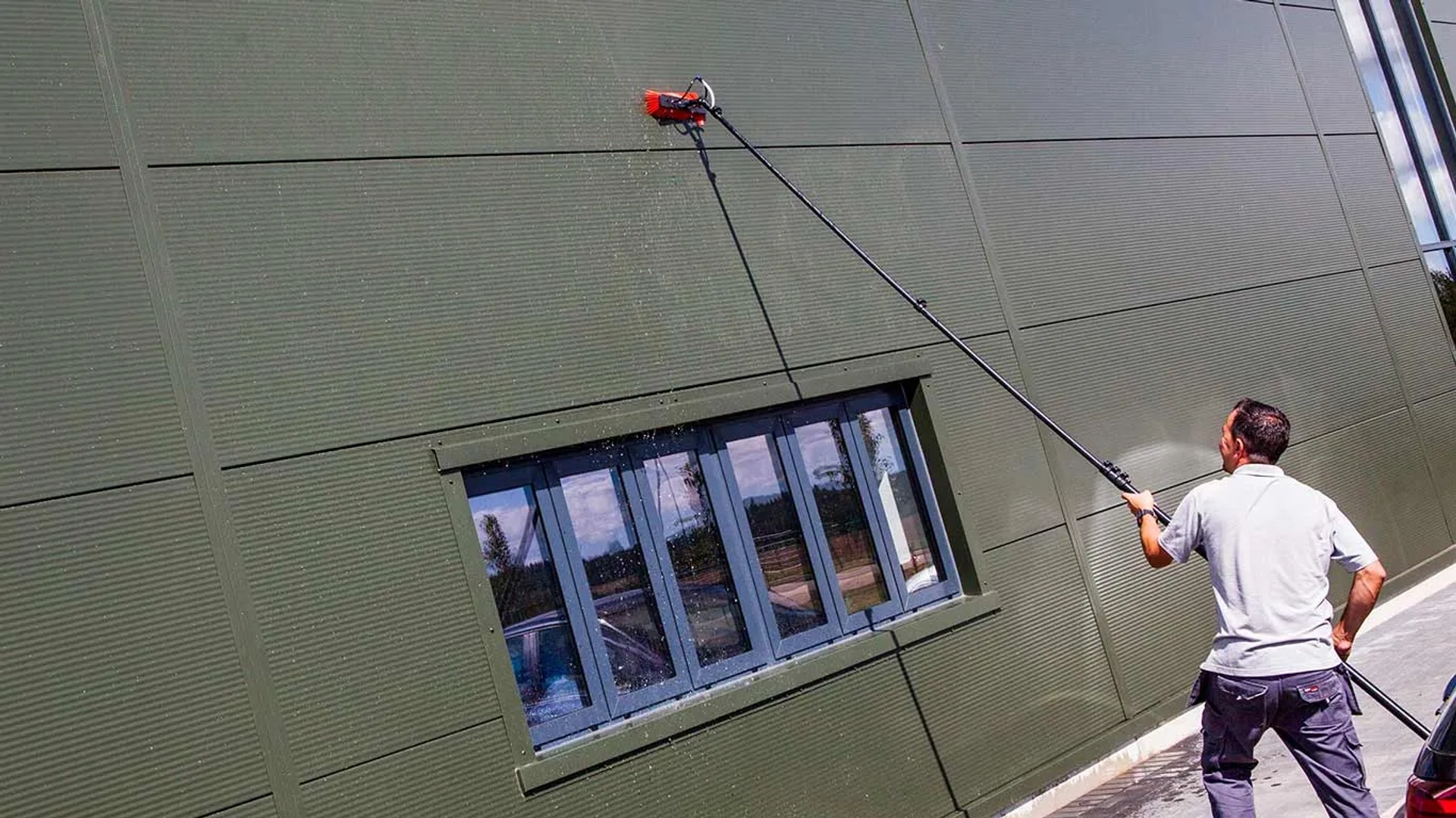 Building cleaning example 3